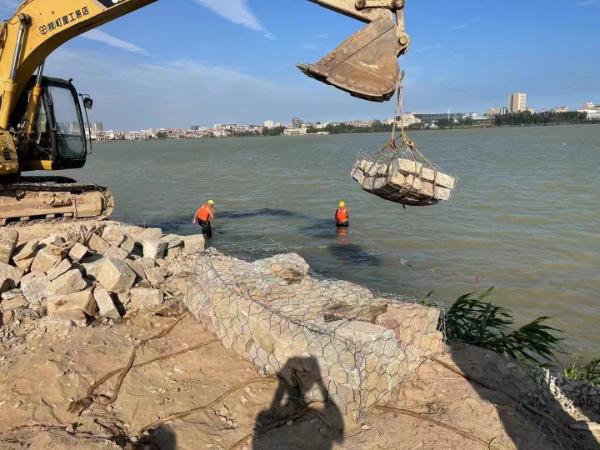 12河道拋石節流鋪底.jpg